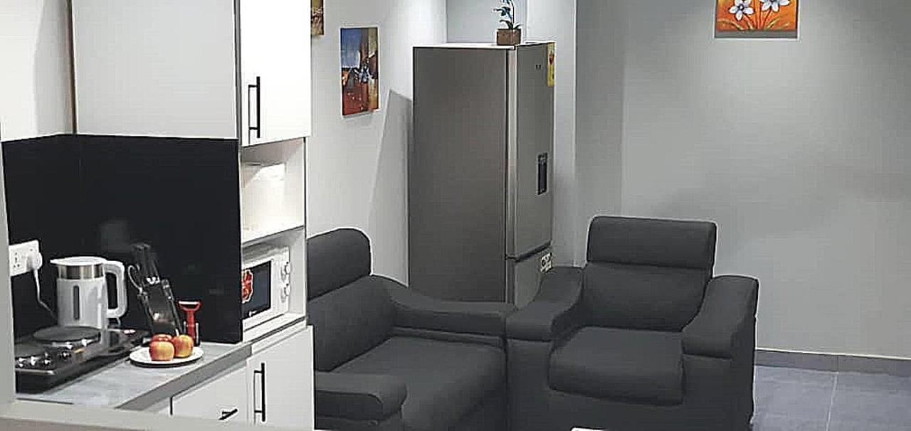 Legon City Mall Short Stay Apartments For Business And Vacation - East Legon Accra Eksteriør bilde