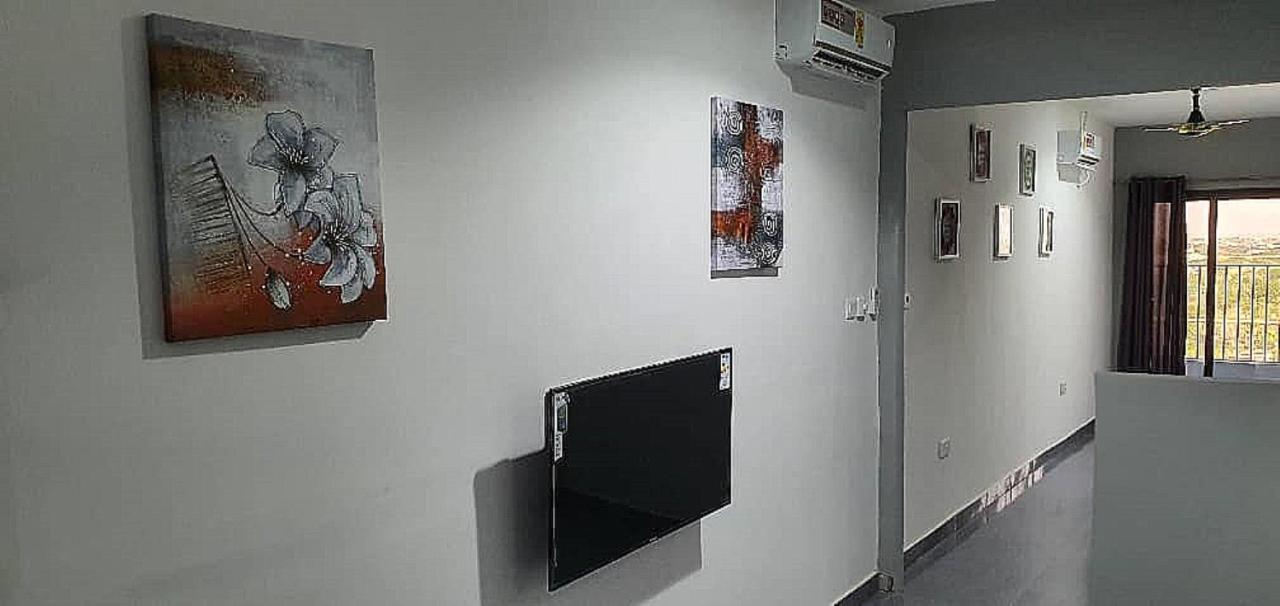 Legon City Mall Short Stay Apartments For Business And Vacation - East Legon Accra Eksteriør bilde